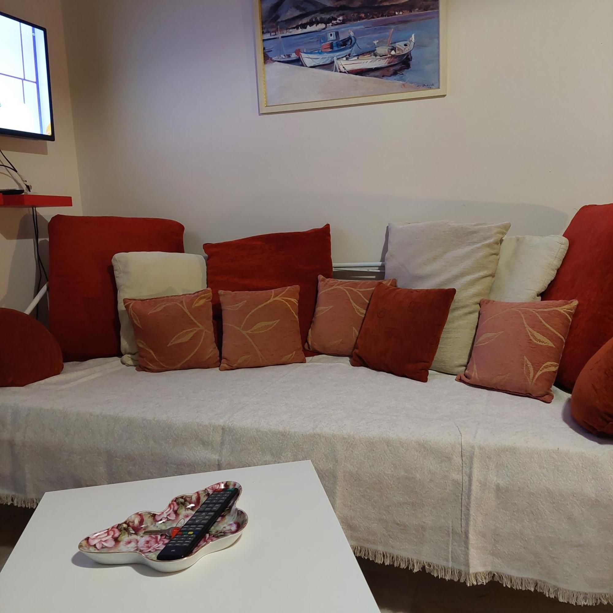 Family Apartment Patras Exterior photo